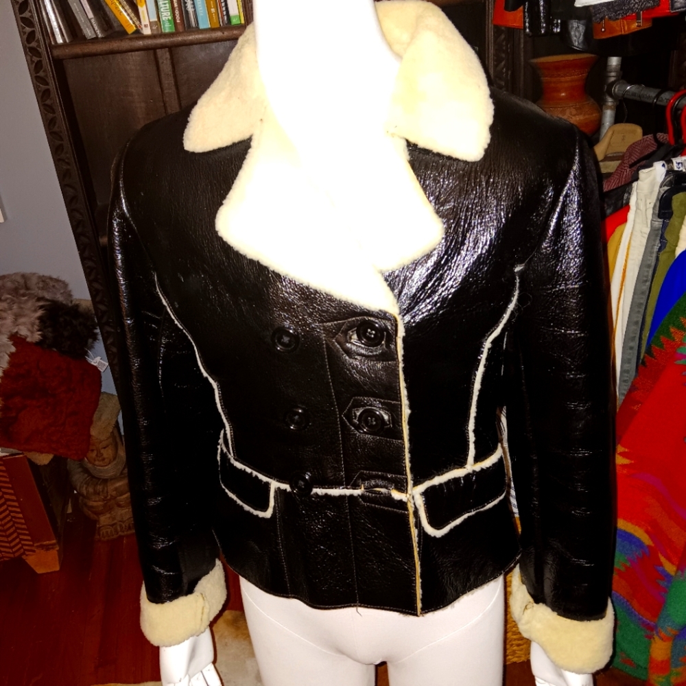 Shearling black patent leather jacket ð